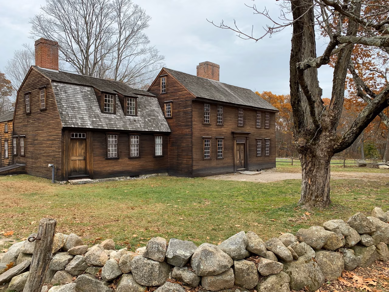Hartwell Tavern · A historic building in Lincoln