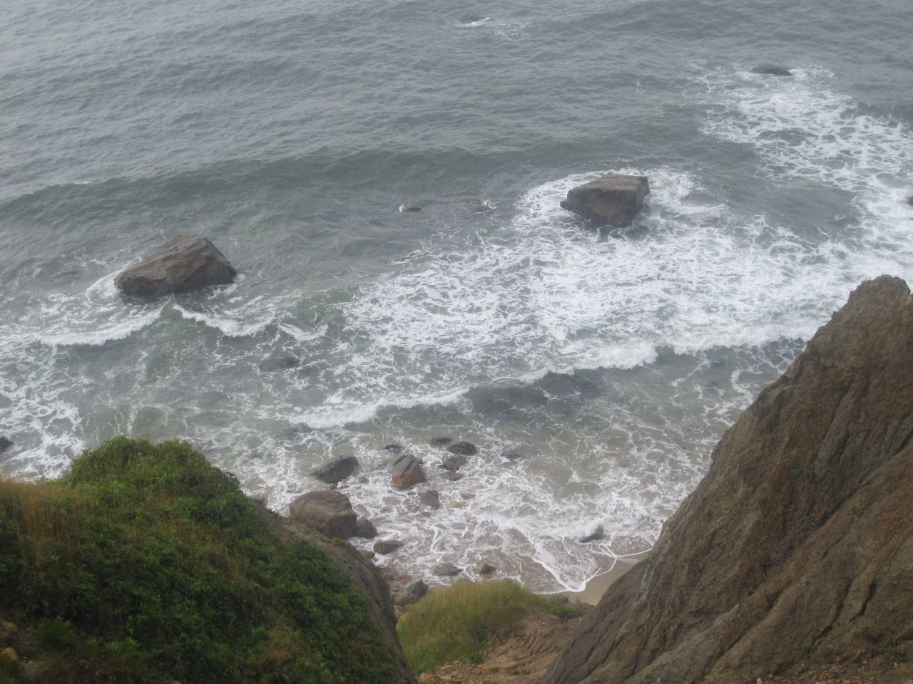 Block Island · Mohegan Bluffs and the coast