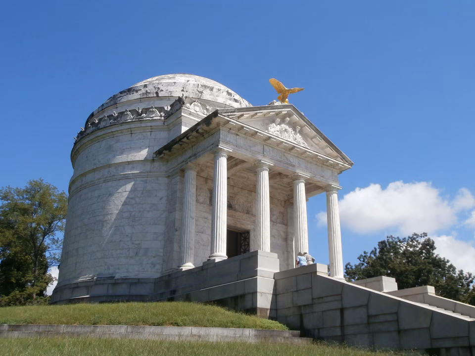 Vicksburg National Military Park · Illinois Monument