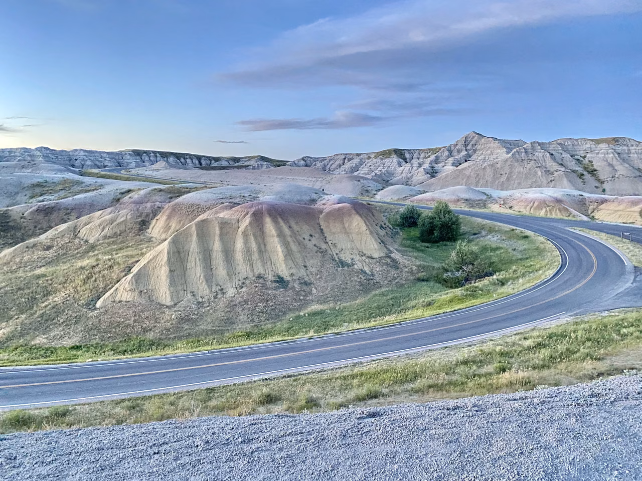 Badlands National Park · Yellow Mounds and Dillon Pass