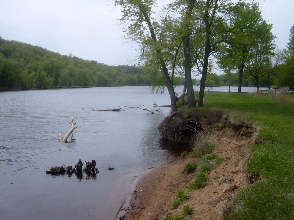 Near Osceola · St Croix River