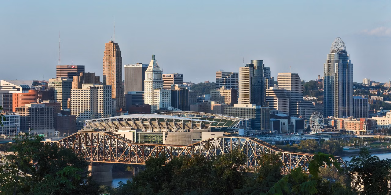 Cincinnati from Devou Park · Both sides of the Ohio River